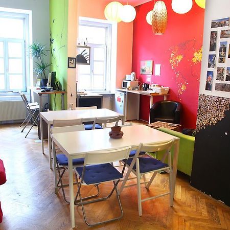 Hostel Zeppelin 류블랴나 외부 사진